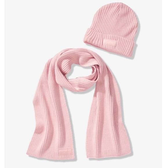 VS PINK beanie & scarf - Picture 1 of 5